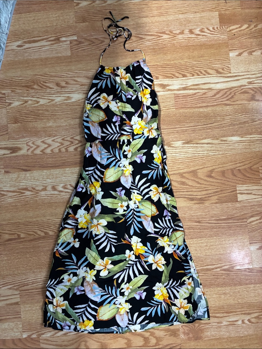 Forever 21 Black Floral Midi Dress